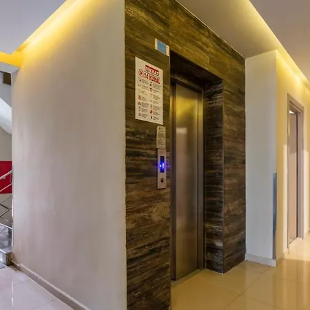 Dumlupinar Royal Hotel *